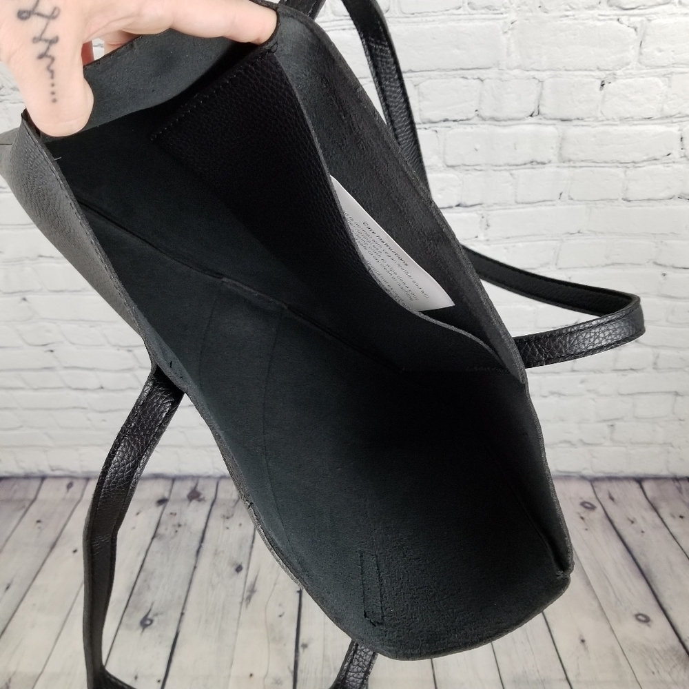 VINCE CAMUTO | pebbled vegan leather tote bag - Picture 3 of 5